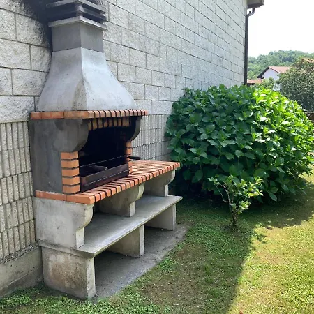 Casa La Huerta * Mestas de Con