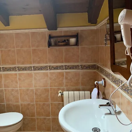 Casa La Huerta Mestas De Con