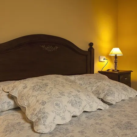 Casa La Huerta * Mestas de Con