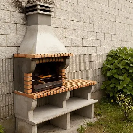 Casa La Huerta Nyaraló Mestas de Con