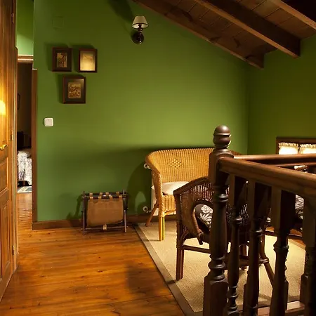 Casa La Huerta Nyaraló Mestas de Con